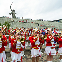 У подножья Родины-матери состоялся концерт международного фестиваля «Кубок Сталинграда»