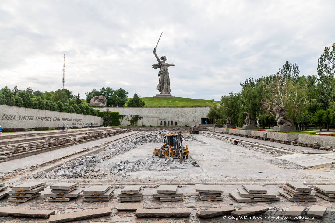 Ремонт большого бассейна на Площади Героев фотография