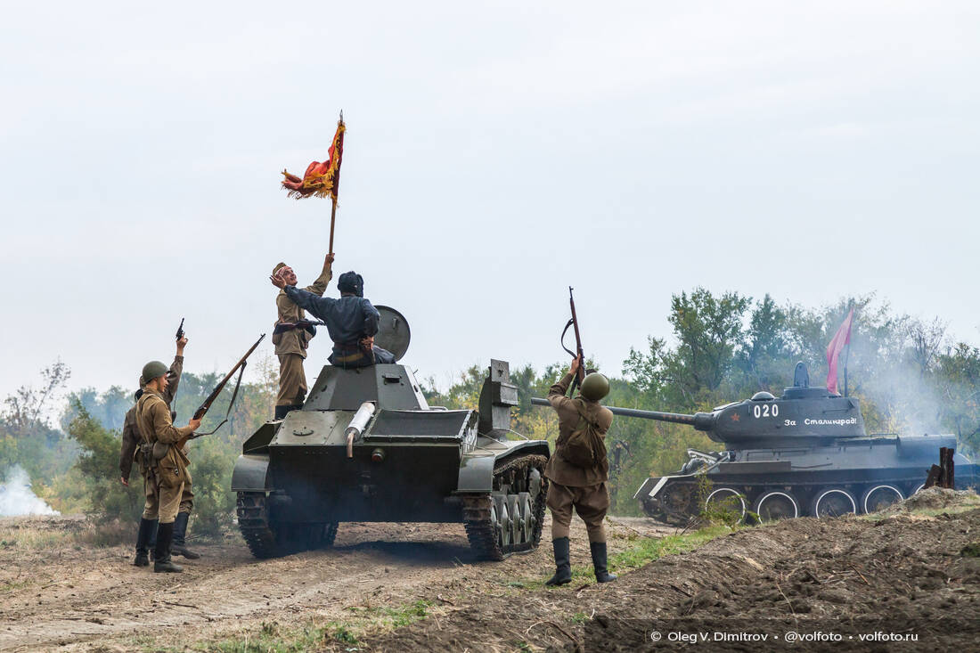 Военно-историческая реконструкция на Мамаевом кургане фотография