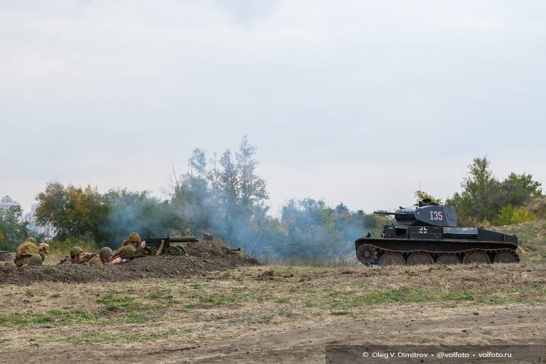 Военно-историческая реконструкция на Мамаевом кургане фотография
