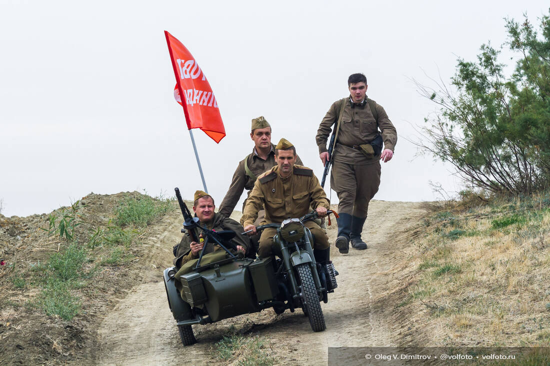 Военно-историческая реконструкция на Мамаевом кургане фотография