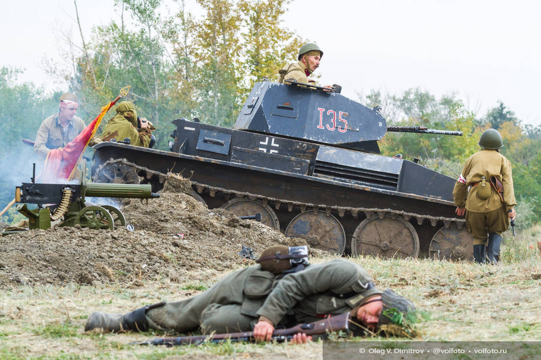 Военно-историческая реконструкция на Мамаевом кургане фотография