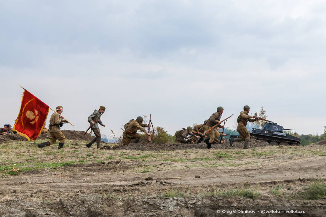 Военно-историческая реконструкция на Мамаевом кургане фотография