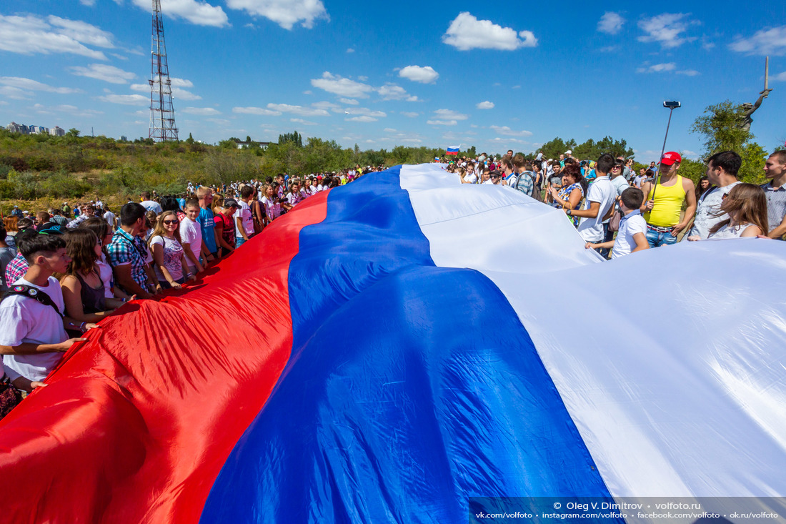День флага России на Мамаевом кургане фотография