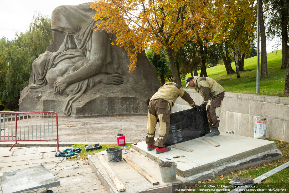 Реставрация Могилы Неизвестного солдата на Площади Скорби фотография