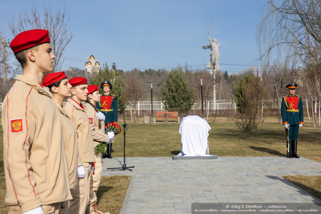 Перед открытием закладного камня памятника героям СВО фотография
