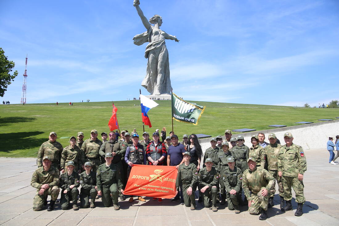 Мотопробег проекта «Дороги памяти» на Мамаевом кургане фотография