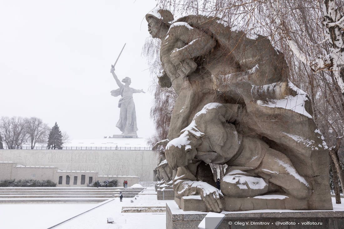 Мамаев курган в День защитника Отечества фотография