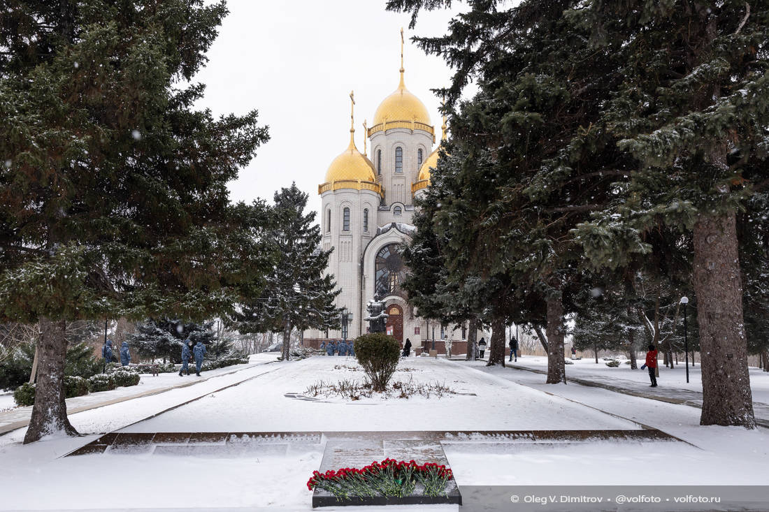 Мамаев курган в День защитника Отечества фотография