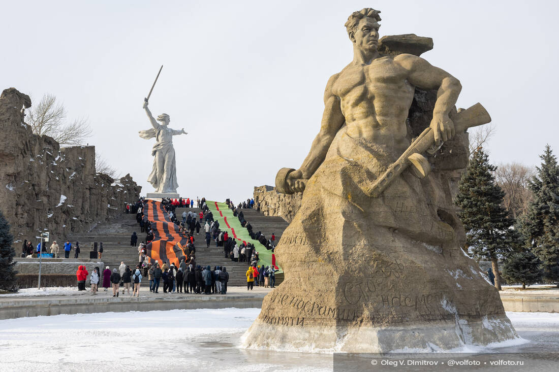 Акция «Героям Сталинграда посвящается» на Мамаевом кургане фотография