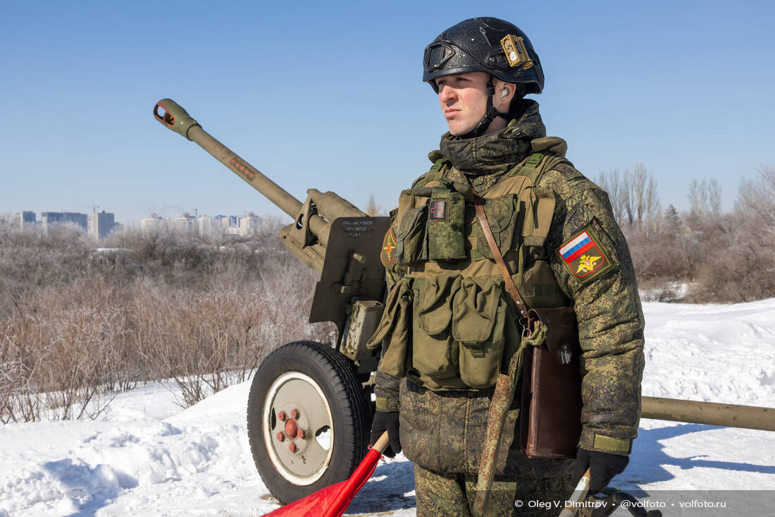 «Выстрел Памяти» на Мамаевом кургане в День защитника Отечества фотография