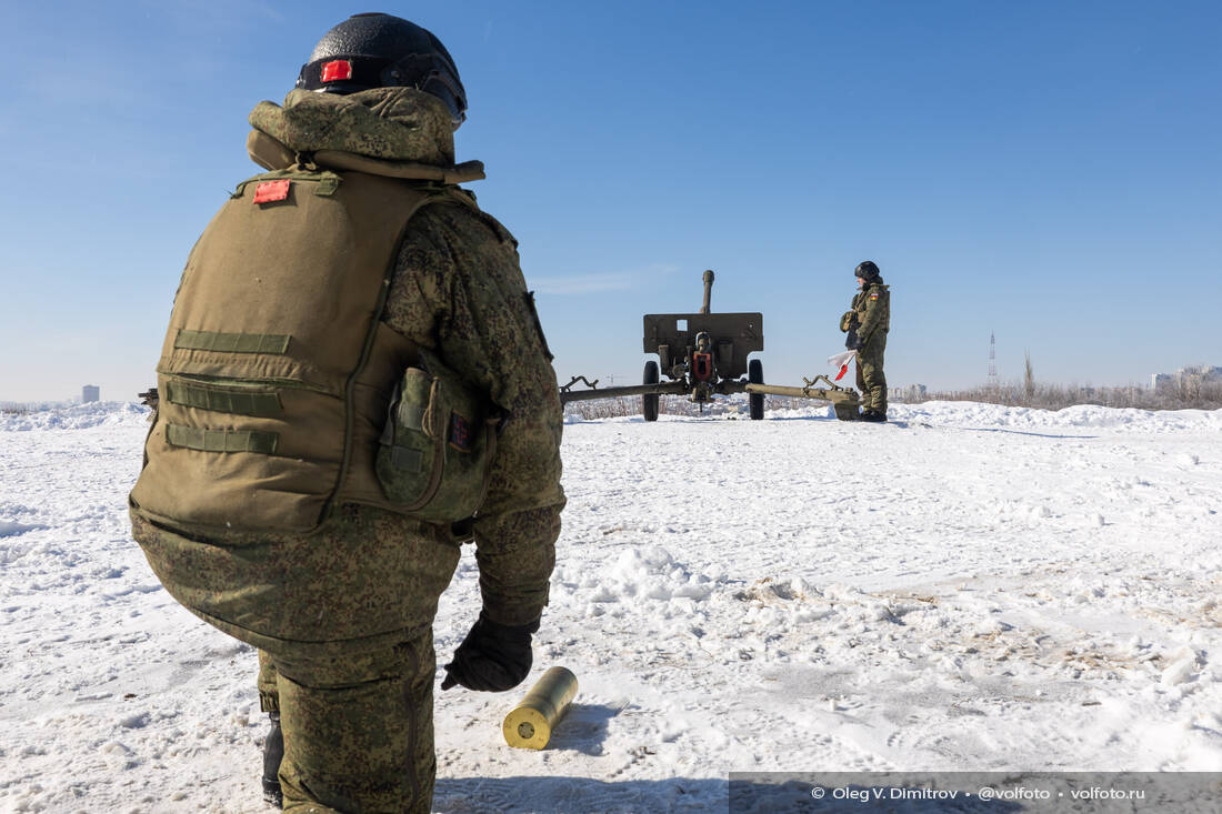 «Выстрел Памяти» на Мамаевом кургане в День защитника Отечества фотография