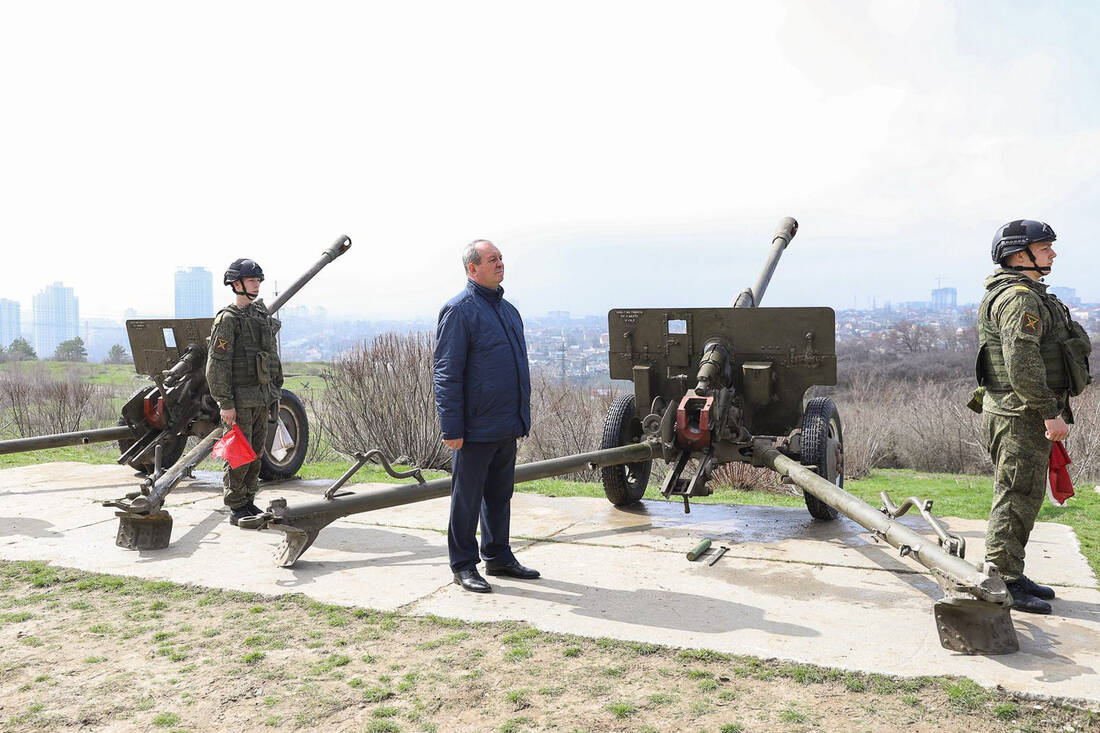 «Выстрел Памяти» в день единения народов России и Беларуси на Мамаевом кургане фотография