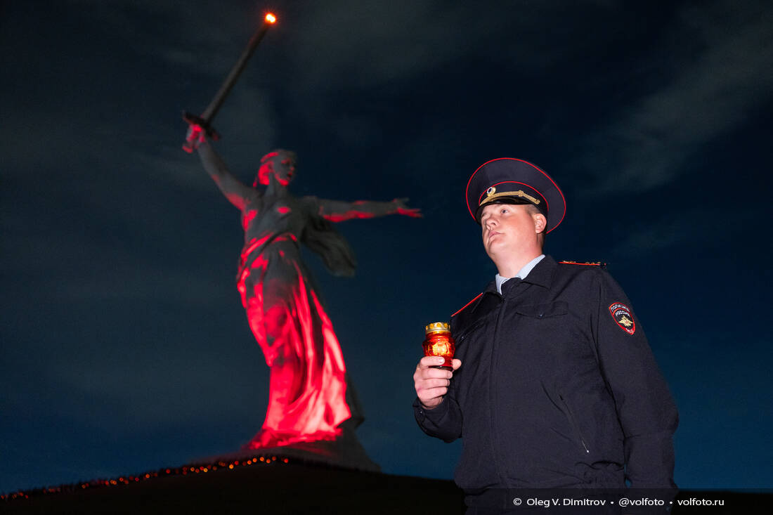 Акция «Завтра была война» на Мамаевом кургане фотография