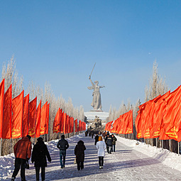 На Мамаевом кургане отмечают 71-ю годовщину Победы под Сталингрдом
