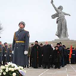 На Мамаевом кургане почтили память Василия Чуйкова